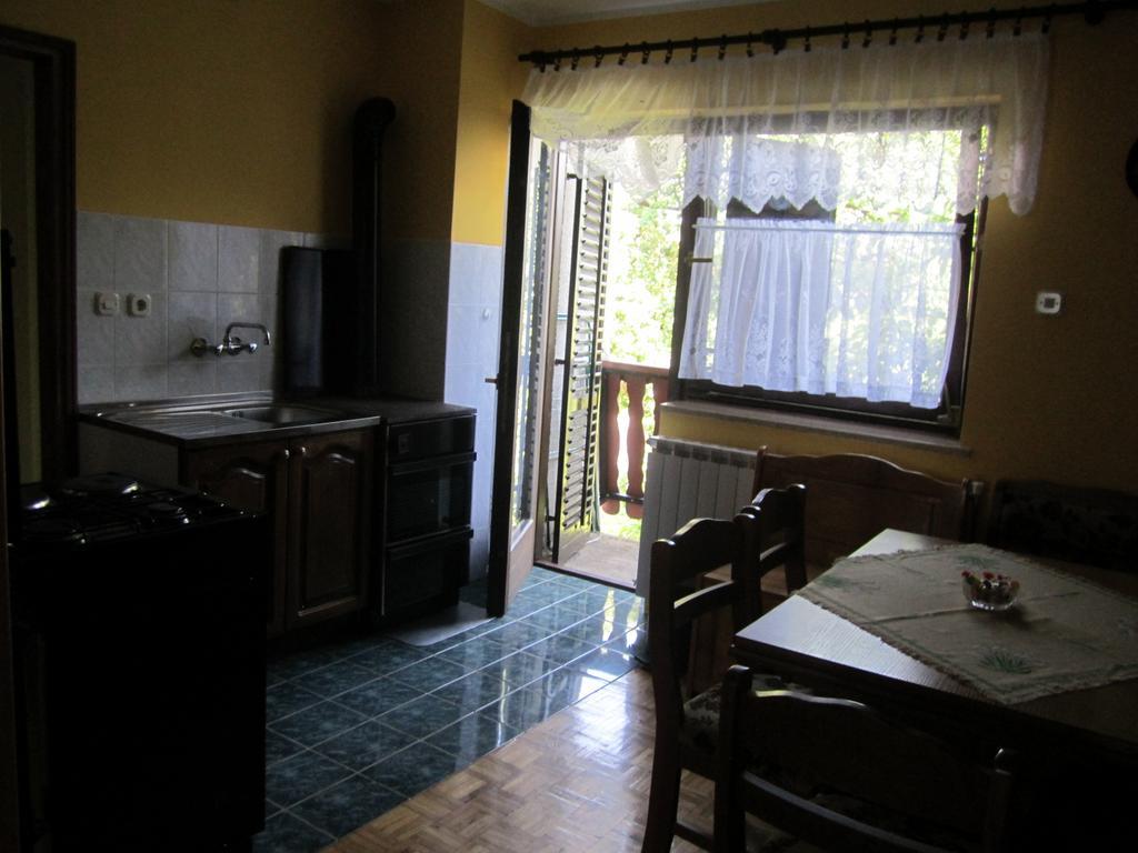 Guest House Sveti Marko Gacka Otočac Pokoj fotografie