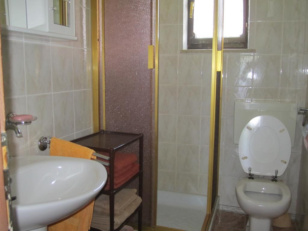 Guest House Sveti Marko Gacka Otočac Pokoj fotografie