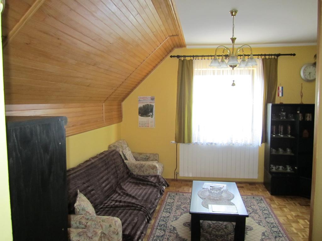 Guest House Sveti Marko Gacka Otočac Pokoj fotografie
